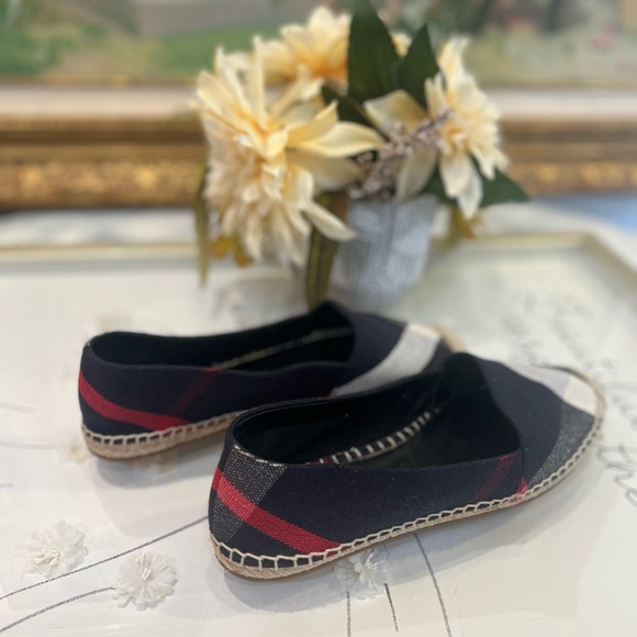 Burberry Navy Blue and White Espadrilles size 38.5 - Picture 5 of 9